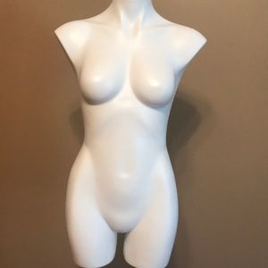 Meet your Posher, Malissa